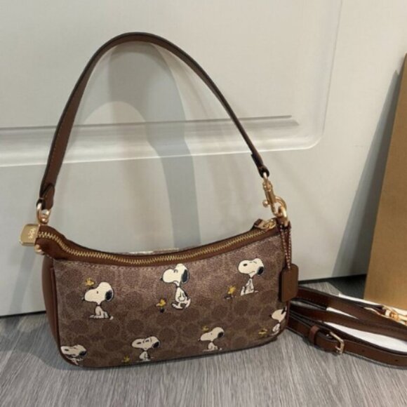 COACH X Peanuts Teri Shoulder Bag In Signature Canvas With Snoopy - Picture 2 of 8
